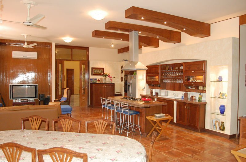 Athar Naseem Residence 3